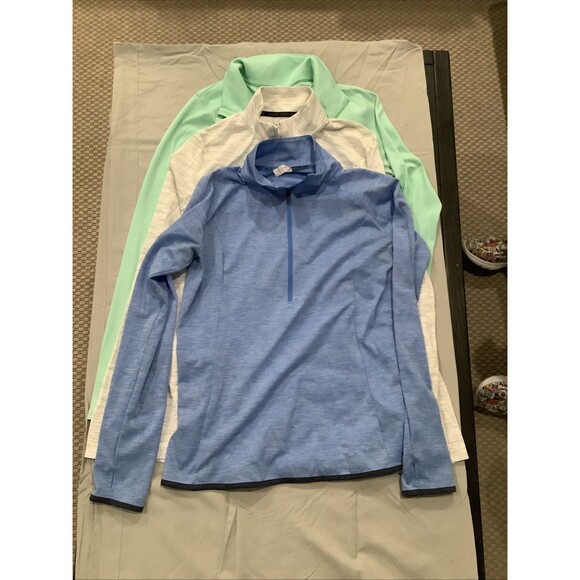 Under Armour  Heat Gear LOT OF 2  Women's Lightweight Sweatshirt SZ MD - Picture 1 of 11